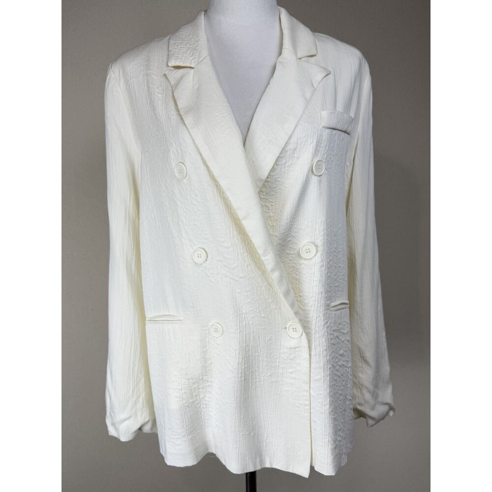 Forever 21 Women's Blazer Jacket M Ivory Double Breasted Textured‎ Lightweight